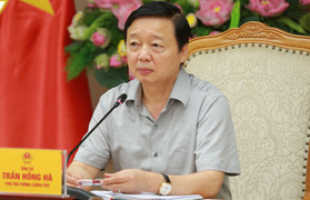 Phó Thủ tướng yêu cầu chấn chỉnh toàn diện về an toàn đường sắt, đường bộ