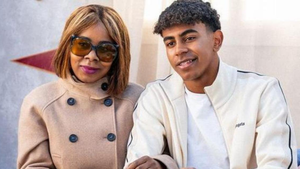 Lamine Yamal mua 3 ngôi nhà tặng bà và bố mẹ