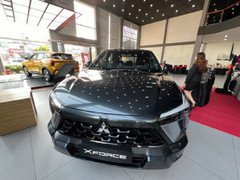 Giá ô tô nhập khẩu nguyên chiếc giảm đáng kể