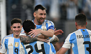 Nhận định bóng đá Argentina vs Colombia: Chức vô địch tặng Messi