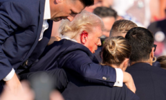Cựu Tổng thống Trump xuất viện