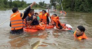 Phú Quốc ngập nặng sau mưa lớn