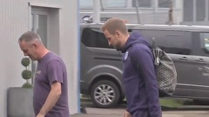 Tuyển Anh về nước, Harry Kane tiều tụy