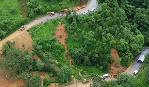 Đề xuất cấm xe đi vào ban đêm tại khu vực nguy cơ xảy ra sạt lở cao