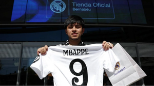 Real Madrid bán sạch vé, Mbappe tự bỏ tiền đưa cổ động viên nhí xem lễ ra mắt