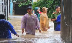 Phú Quốc ngập nặng cục bộ sau mưa lớn: Chuyên gia lý giải