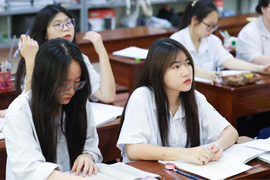 Trên 27 điểm khối C nên chọn học ngành nào, trường nào?