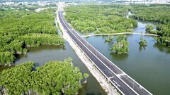 Ngắm cao tốc Bến Lức - Long Thành xuyên rừng ngập mặn