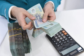 Lãi suất huy động tăng vượt 6%/năm