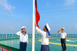 Từ Trường Sa đến Ba Đình - triệu trái tim người Việt tiếc thương Tổng Bí thư