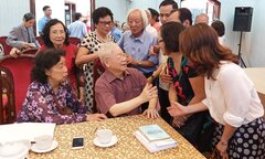 Buổi họp lớp cuối cùng và lời hẹn 'gặp nhau nhiều hơn nữa' của Tổng Bí thư