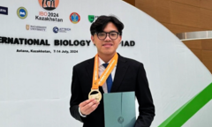 Nam sinh lớp 12 lập cú đúp huy chương Olympic Sinh học quốc tế