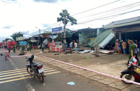 Tạm giữ tài xế container lao vào nhà dân khiến 3 người tử vong ở Đắk Nông