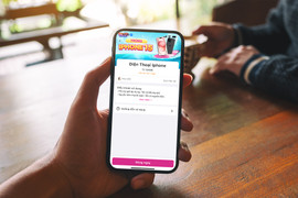 Người dùng MoMo săn iPhone, vàng 24k của chương trình 'Kho báu biển xanh'