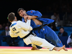 Ăn mừng huy chương Olympic, VĐV Judo trật khớp vai