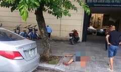 Bắt giữ kẻ chém gục người đàn ông trên phố Hà Nội