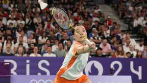 Trực tiếp cầu lông Olympic 2024 Nguyễn Thùy Linh đấu Beiwen Zhang