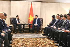 Thủ tướng làm việc với lãnh đạo tập đoàn dầu thô và khí đốt lớn nhất Ấn Độ