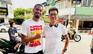 Cầu thủ Việt kiều Jason Quang Vinh đàm phán với CLB Công an Hà Nội