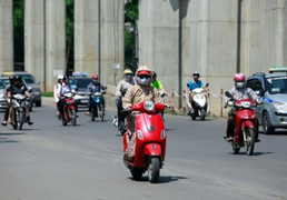 Nắng nóng có cần xả bớt hơi trong lốp xe máy?