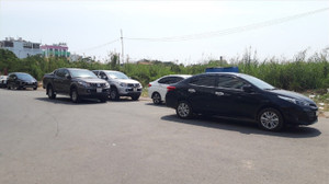 Vì sao xe màu sáng đỗ dưới trời nắng lại mát hơn xe màu tối?