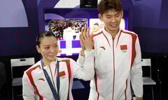 Vừa giành HCV Olympic, VĐV Trung Quốc được cầu hôn bằng nhẫn kim cương 