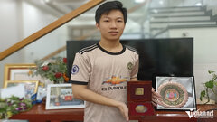 Chàng trai xứ Thanh từng mê đồ chơi điện tử đạt ‘cú đúp’ HCB Olympic Vật lý