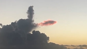 Độc đáo khoảnh khắc 'cá chép vượt mây' tại Thái Bình