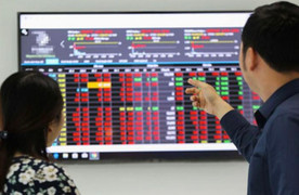 Chứng khoán hôm nay 6/8 có tiếp tục rơi tự do?