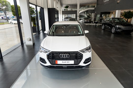 Audi Q3 Advance có giá từ 1,89 tỉ tại Việt Nam, thêm phiên bản đen cá tính