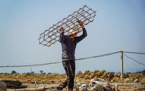 Đợt nắng rát ở miền Trung khi nào giảm cường độ?