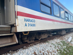 Tàu SE2 trật bánh, tuyến đường sắt Bắc - Nam tê liệt tạm thời