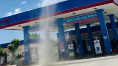 Hà Tĩnh: Xuất hiện lốc xoáy giống vòi rồng cao khoảng 50m