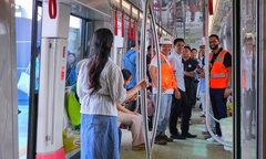 Trải nghiệm tàu metro Nhổn - Ga Hà Nội trước ngày chạy thương mại