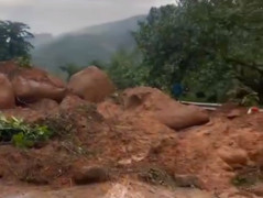 Một người chết, đèo Tà Pứa sạt lở sau mưa lớn ở Bình Thuận