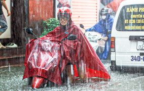 Mưa lớn sắp trút xuống Bắc Bộ sau đợt nắng nóng gay gắt