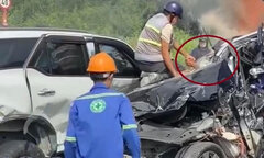 Nhóm 'người hùng' cứu tài xế kẹt trong ô tô bị biến dạng trước khi lửa lan đến