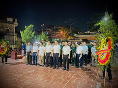 Hà Nội: Xã Cao Dương thăm, tặng quà gia đình chính sách ngày Thương binh Liệt sĩ