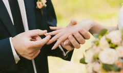 Khổ sở 'tìm' con, nhiều cặp đôi hối hận vì kết hôn muộn