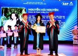 Lời dặn đặc biệt của Hiệu trưởng ĐH Kinh tế quốc dân với gần 800 tân cử nhân