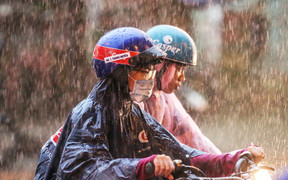 Dự báo thời tiết ngày mai 13/8: Miền Bắc mưa lớn tập trung vào đêm và sáng