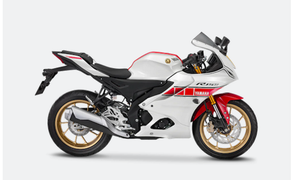 Bảng giá xe Yamaha YZF-R15 mới nhất tháng 8/2024