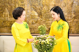 NSƯT Phương Nga Sao Mai ra MV 'Lòng mẹ' nhân dịp lễ Vu Lan