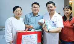 Người phụ nữ 41 tuổi sinh mổ lần thứ 7