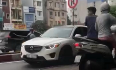 Xử phạt nữ tài xế xe Mazda CX5 đi ngược chiều đường ở Hà Nội giờ cao điểm