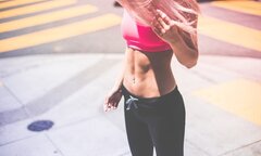 Hút mỡ bụng, cô gái mất luôn khả năng sinh sản 