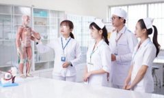Điểm chuẩn các trường Y Dược 2024 đồng loạt tăng 1-3 điểm