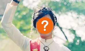 Quiz: Hoa hậu Việt Nam đầu tiên nhận được giải thưởng gì trong đêm đăng quang?