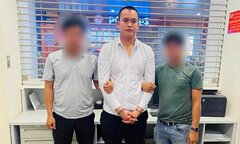 Bắt kẻ trốn truy nã tại sân bay Nội Bài