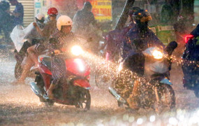 Miền Bắc hứng mưa to và dông trong 3 ngày